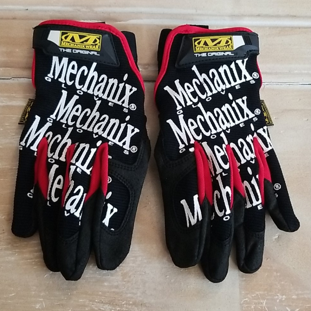 MechanixWear gloves small